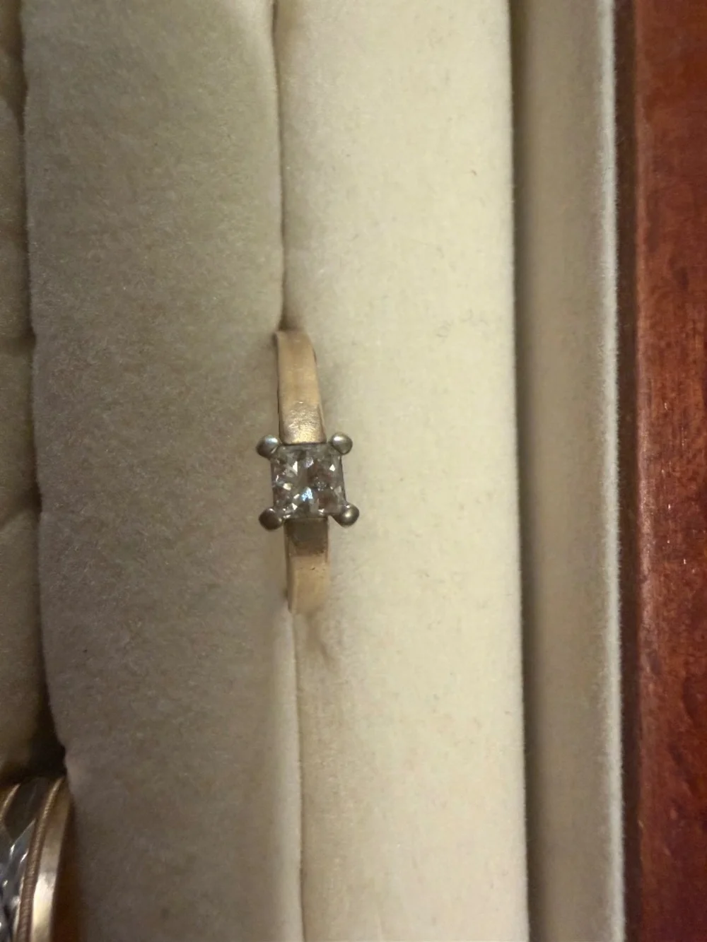 Woman’s size 9 engagement ring